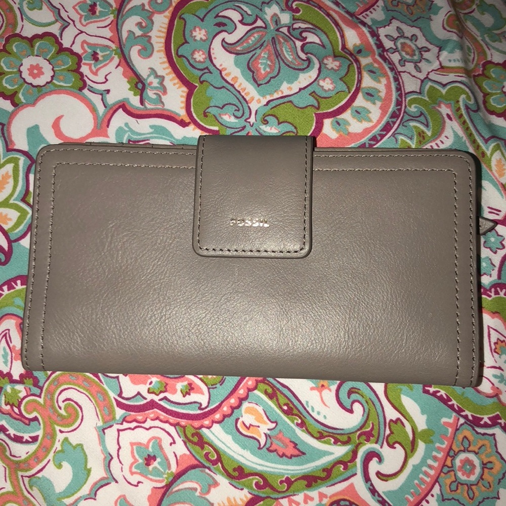 Brand new fossil wallet